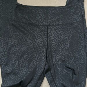 Zyia black leopard leggings